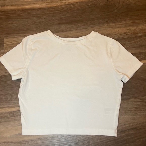 Wild Fable Short Sleeve White Cropped T-Shirt Size Small - Picture 2 of 7